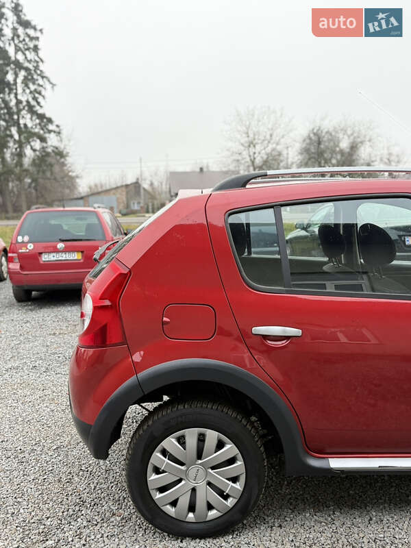 Внедорожник / Кроссовер Dacia Sandero StepWay 2011 в Луцке фото 38 Внедорожник / Кроссовер Dacia Sandero StepWay 2011 в Луцке