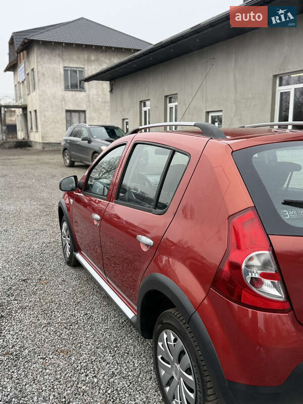 Внедорожник / Кроссовер Dacia Sandero StepWay 2011 в Луцке фото 46 Внедорожник / Кроссовер Dacia Sandero StepWay 2011 в Луцке