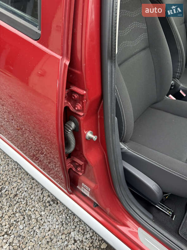 Внедорожник / Кроссовер Dacia Sandero StepWay 2011 в Луцке фото 127 Внедорожник / Кроссовер Dacia Sandero StepWay 2011 в Луцке