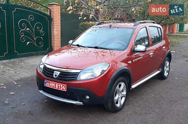Позашляховик / Кросовер Dacia Sandero StepWay 2012 в Чернігові
