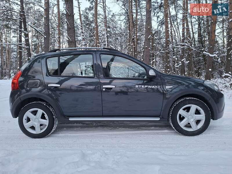 Внедорожник / Кроссовер Dacia Sandero StepWay 2010 в Кролевце фото 19 Внедорожник / Кроссовер Dacia Sandero StepWay 2010 в Кролевце