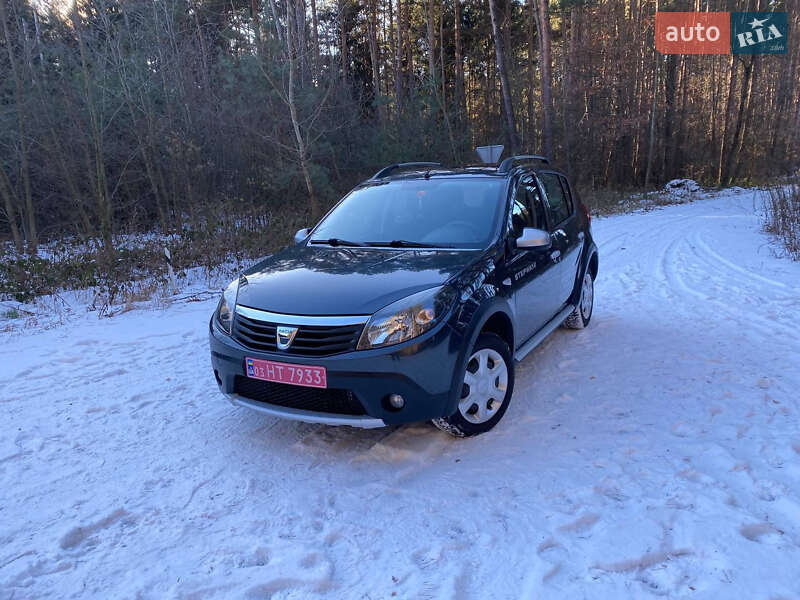 Внедорожник / Кроссовер Dacia Sandero StepWay 2012 в Радивилове фото 2 Внедорожник / Кроссовер Dacia Sandero StepWay 2012 в Радивилове