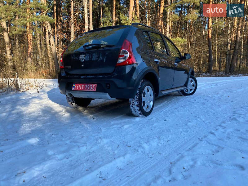 Внедорожник / Кроссовер Dacia Sandero StepWay 2012 в Радивилове фото 39 Внедорожник / Кроссовер Dacia Sandero StepWay 2012 в Радивилове