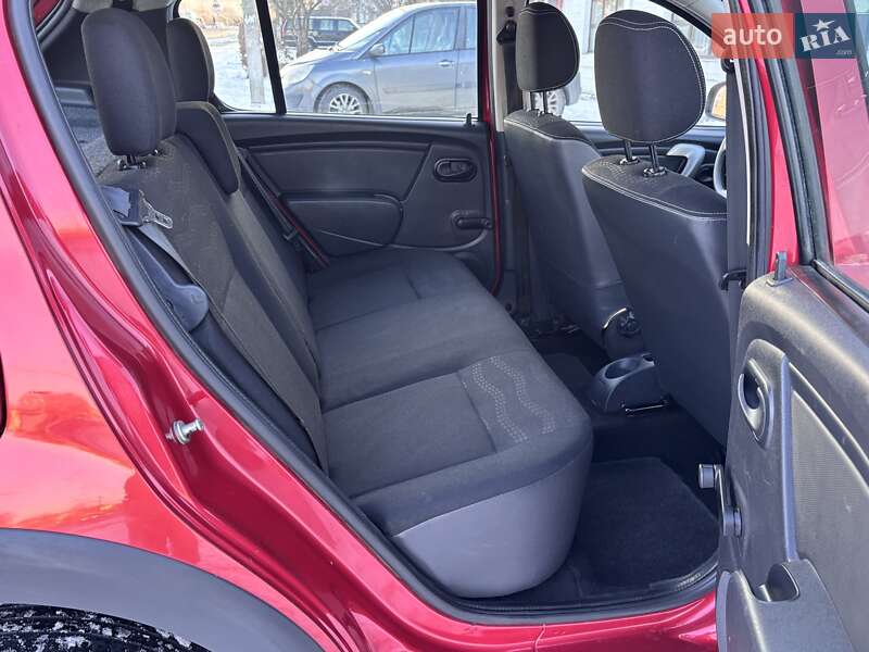 Позашляховик / Кросовер Dacia Sandero StepWay 2010 в Красилові фото 87 Позашляховик / Кросовер Dacia Sandero StepWay 2010 в Красилові