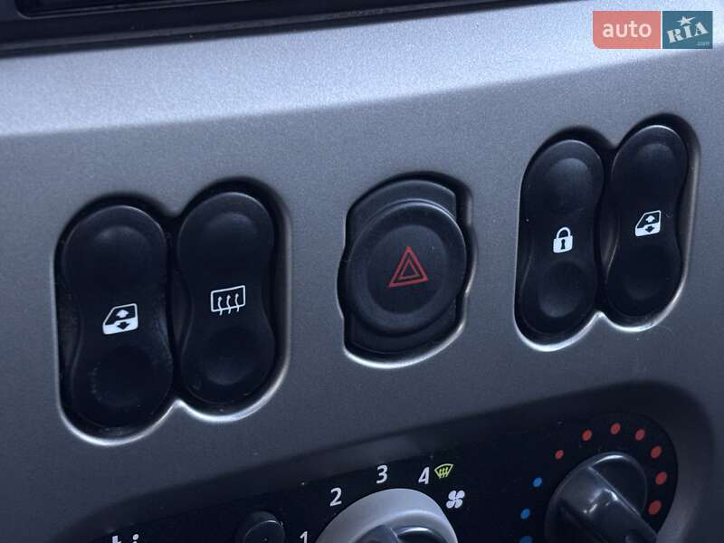 Позашляховик / Кросовер Dacia Sandero StepWay 2010 в Красилові фото 112 Позашляховик / Кросовер Dacia Sandero StepWay 2010 в Красилові