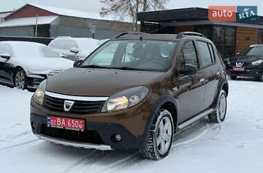 Внедорожник / Кроссовер Dacia Sandero StepWay 2012 в Виннице