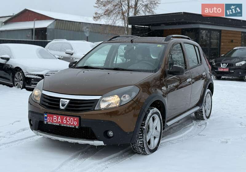 Dacia Sandero StepWay 2012 Dacia Sandero StepWay 2012