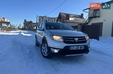 Позашляховик / Кросовер Dacia Sandero StepWay 2013 в Луцьку