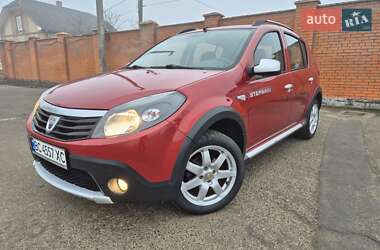 Внедорожник / Кроссовер Dacia Sandero StepWay 2012 в Ивано-Франковске