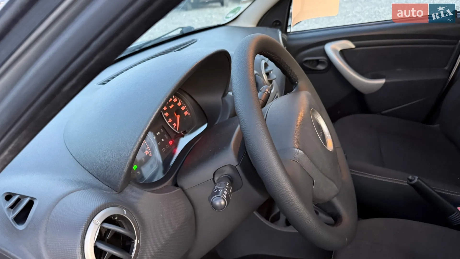 2010 Dacia Sandero - мініатюра 11