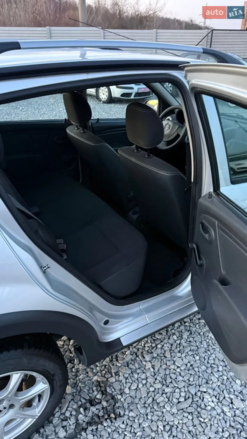 2010 Dacia Sandero - мініатюра 21