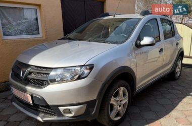 Внедорожник / Кроссовер Dacia Sandero StepWay 2015 в Львове