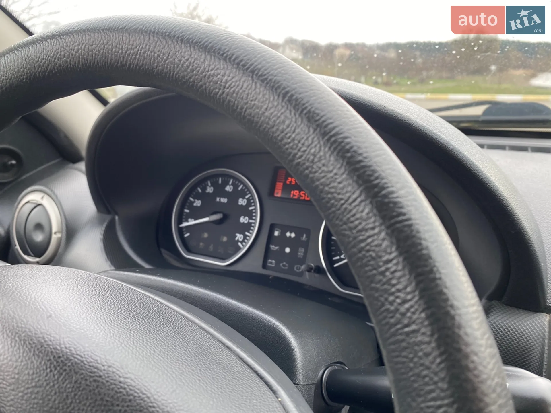 2010 Dacia Sandero - мініатюра 33