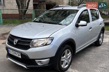 Позашляховик / Кросовер Dacia Sandero StepWay 2014 в Києві