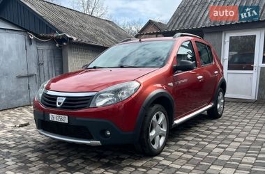 Внедорожник / Кроссовер Dacia Sandero StepWay 2011 в Гадяче