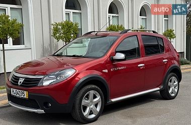 Внедорожник / Кроссовер Dacia Sandero StepWay 2012 в Виннице
