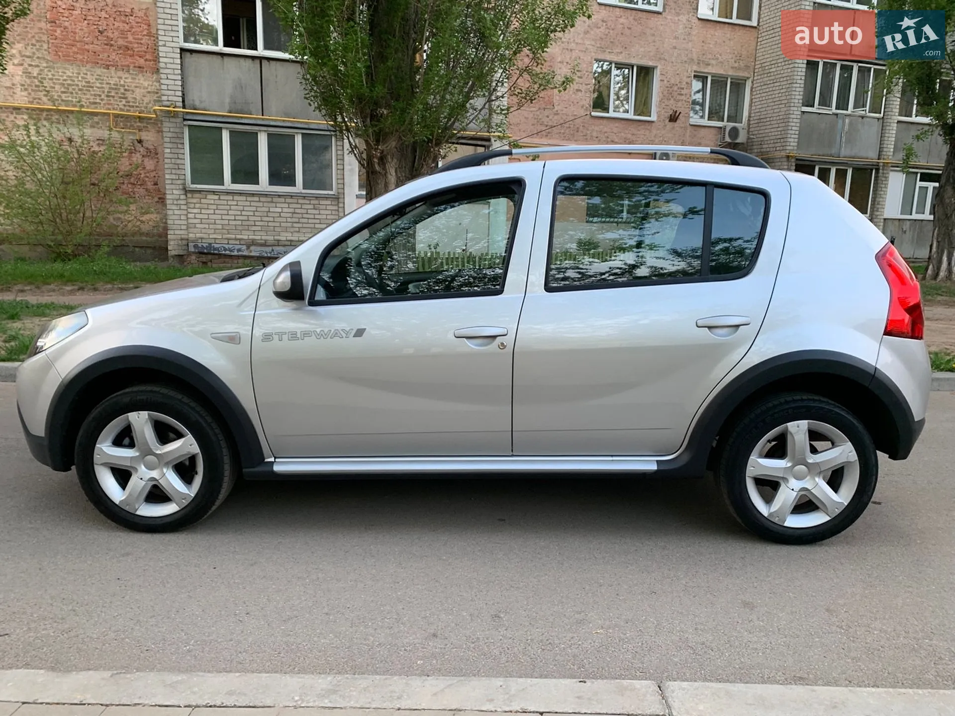 2011 Dacia Sandero - мініатюра 10