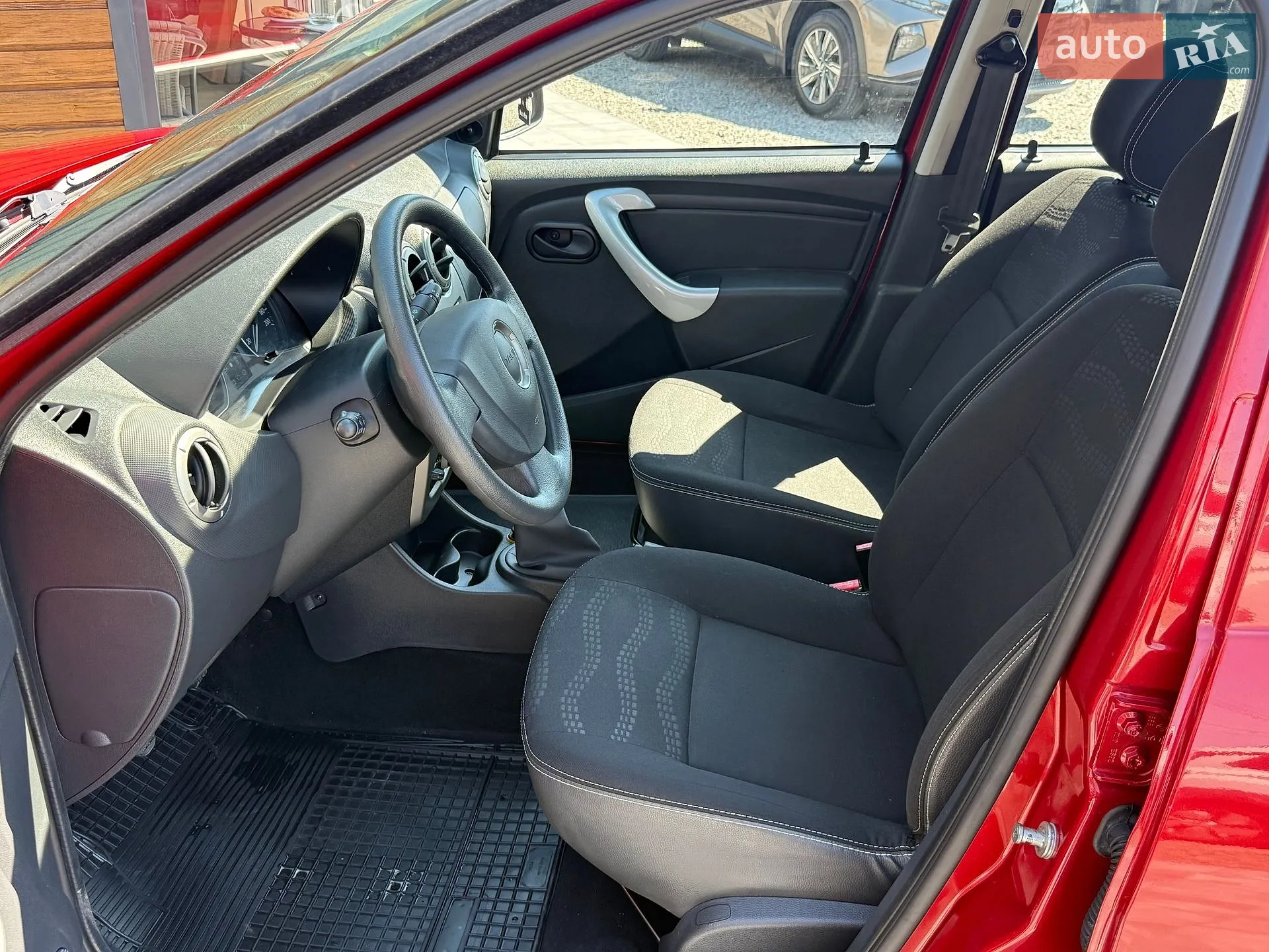 2010 Dacia Sandero - мініатюра 27