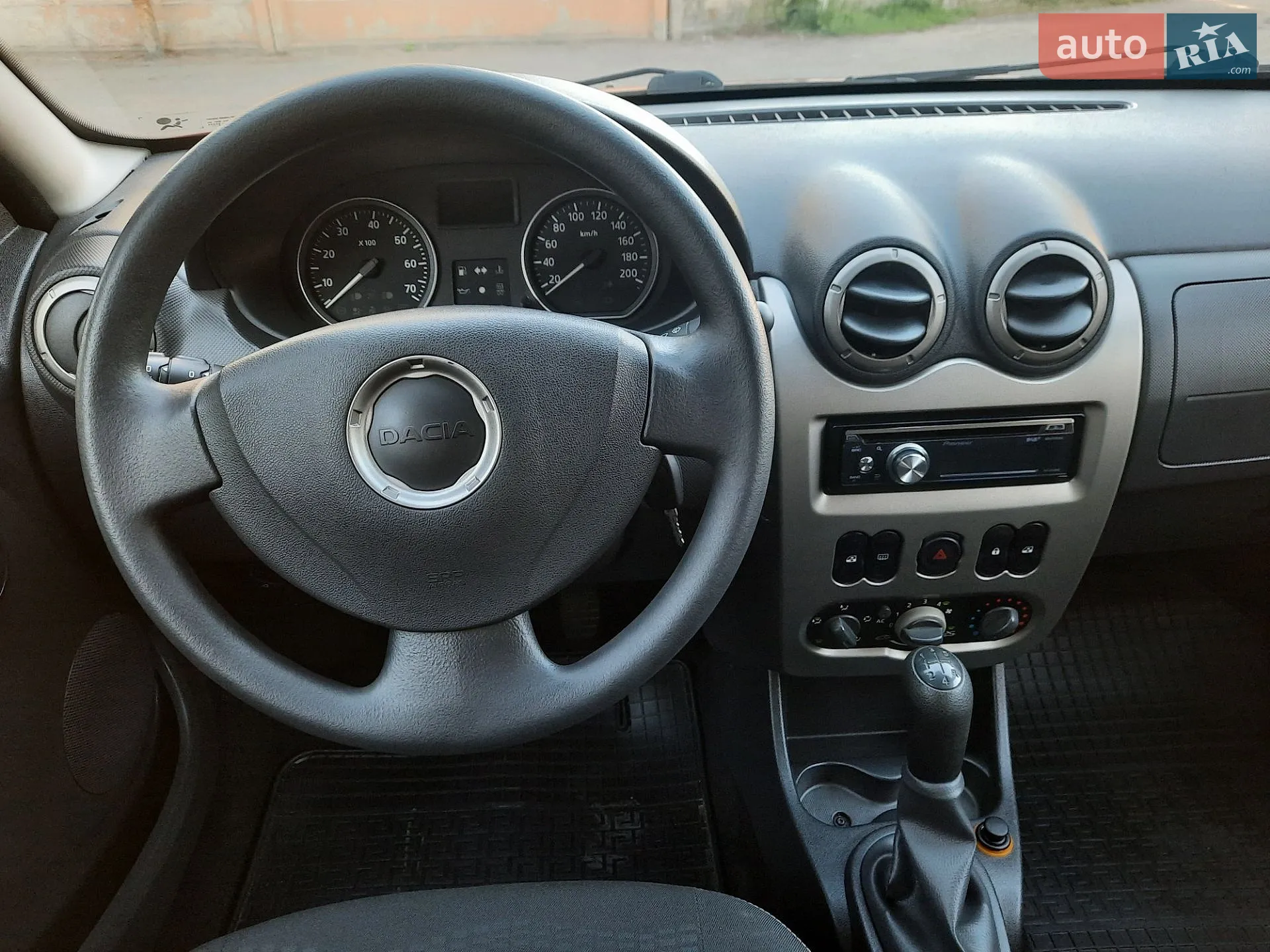2010 Dacia Sandero - мініатюра 25