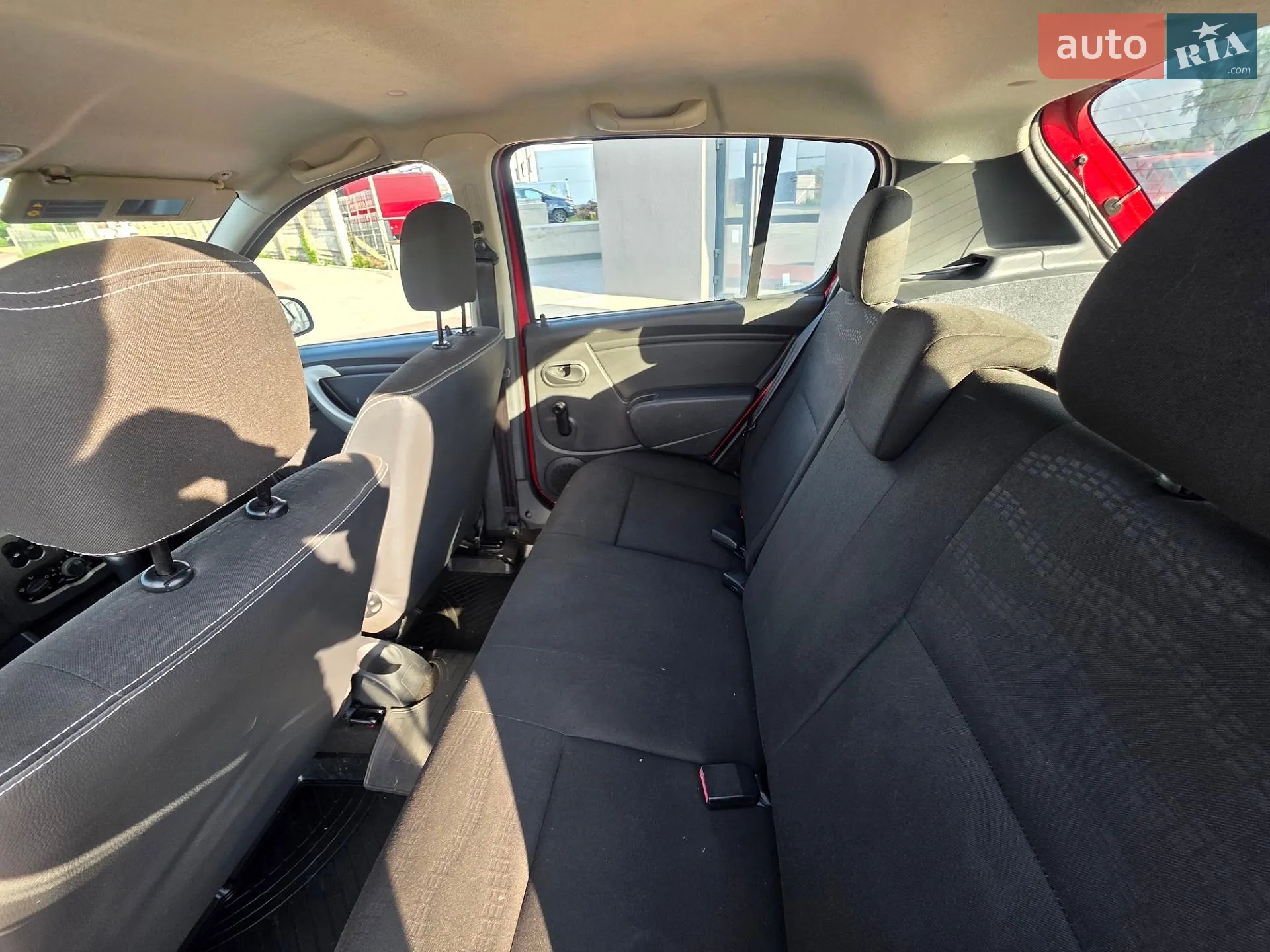 2011 Dacia Sandero - мініатюра 48