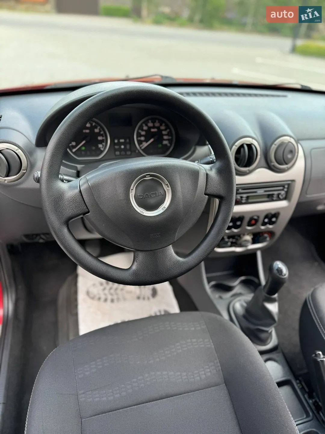 2011 Dacia Sandero - мініатюра 32