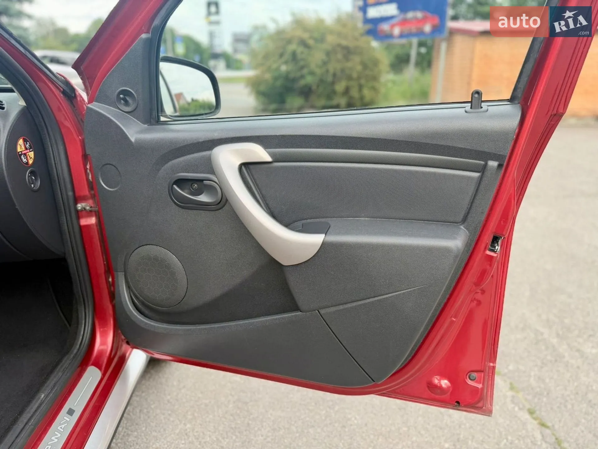 2011 Dacia Sandero - мініатюра 24