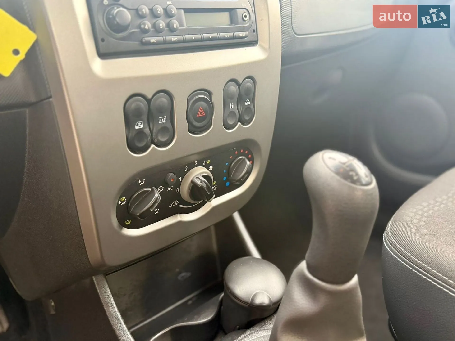 2011 Dacia Sandero - мініатюра 34