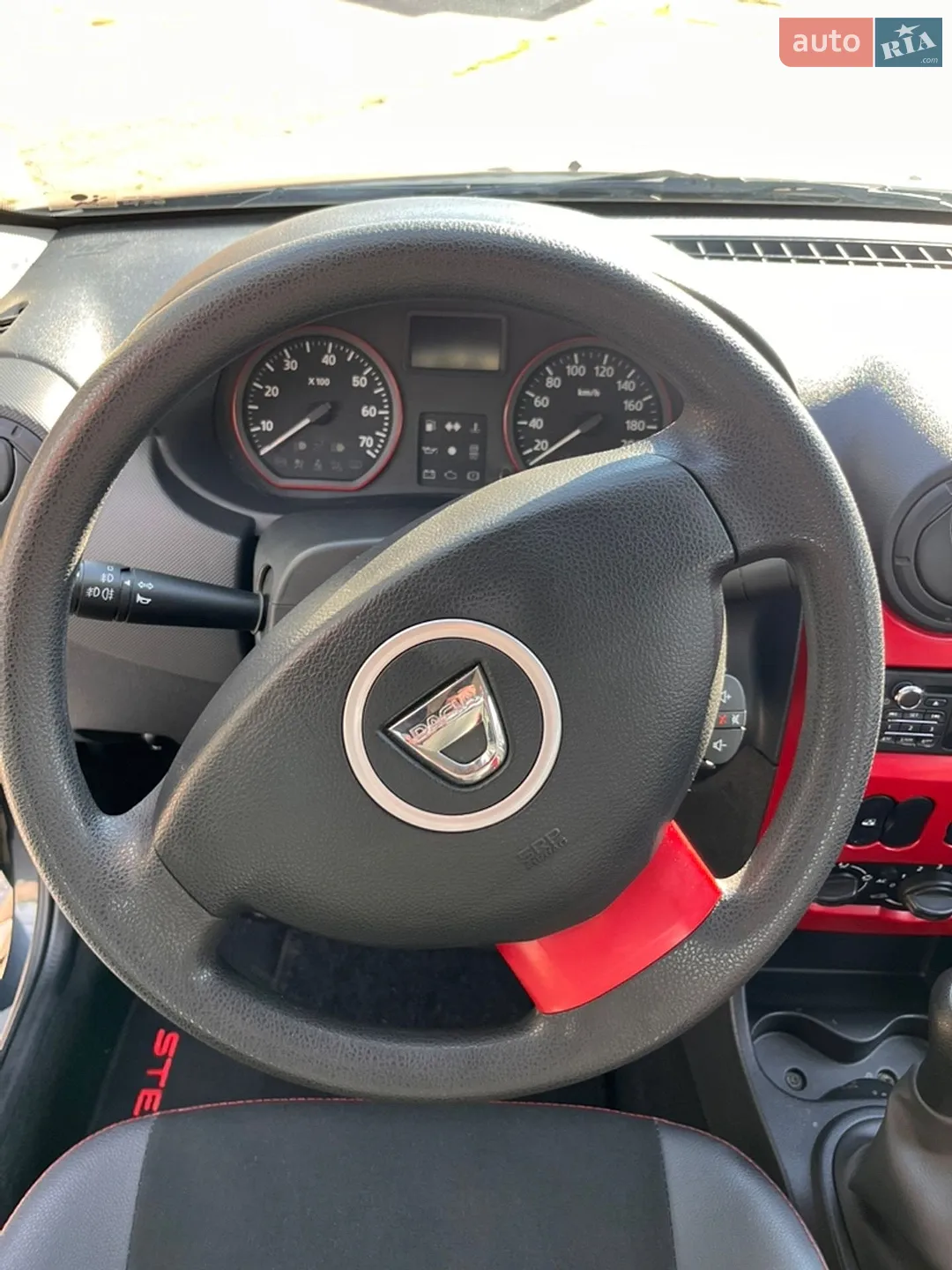 2012 Dacia Sandero - мініатюра 28