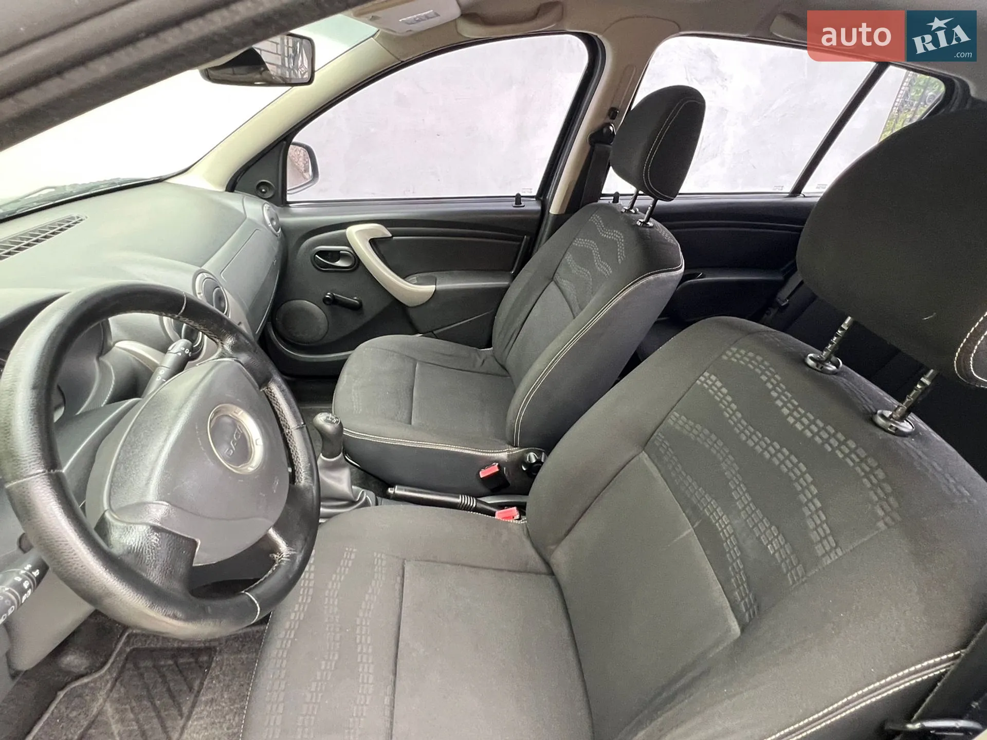 2010 Dacia Sandero - мініатюра 11