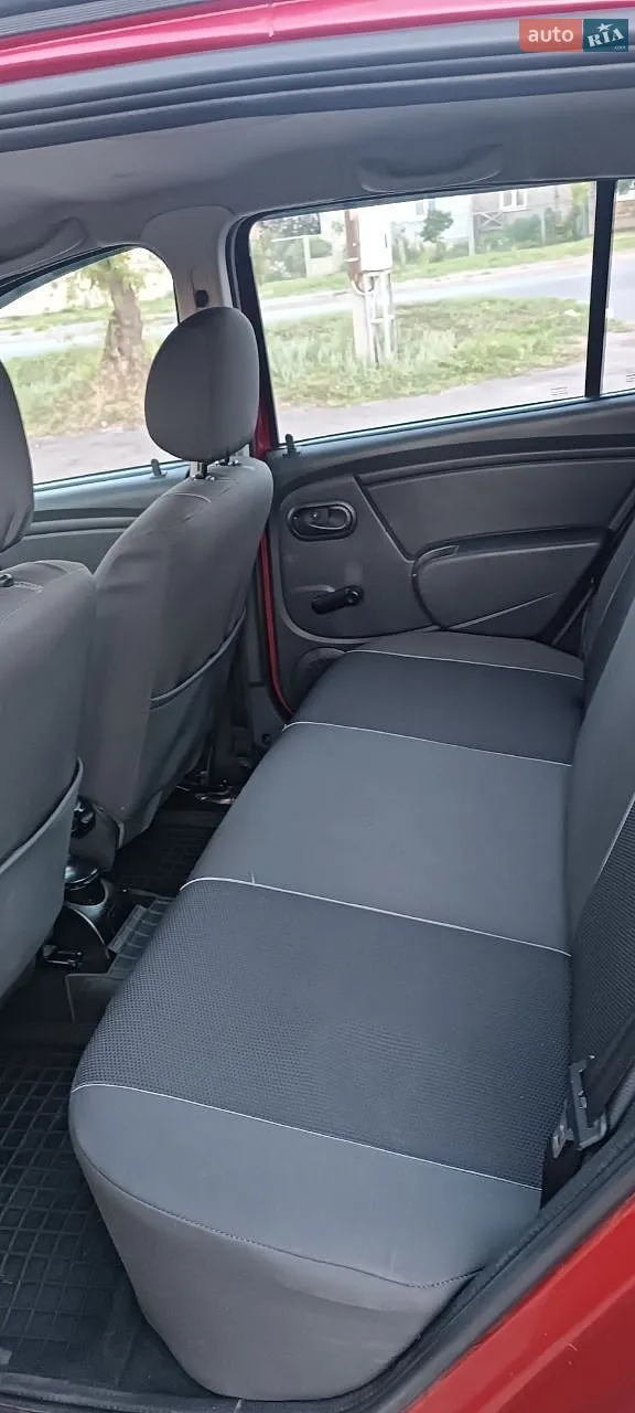 2011 Dacia Sandero - мініатюра 18