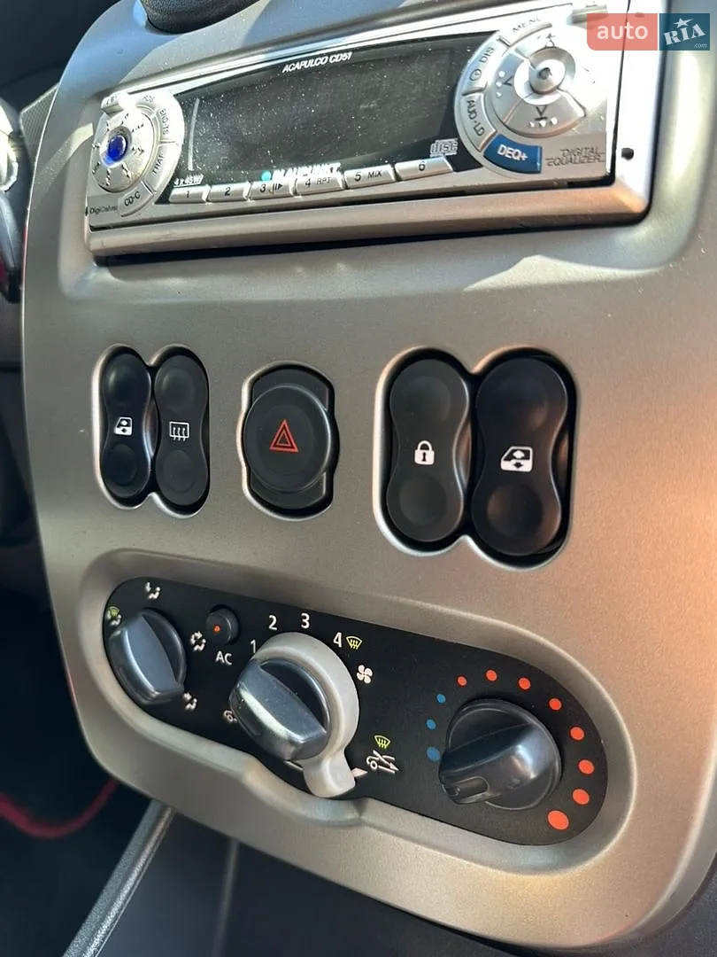 2011 Dacia Sandero - мініатюра 19