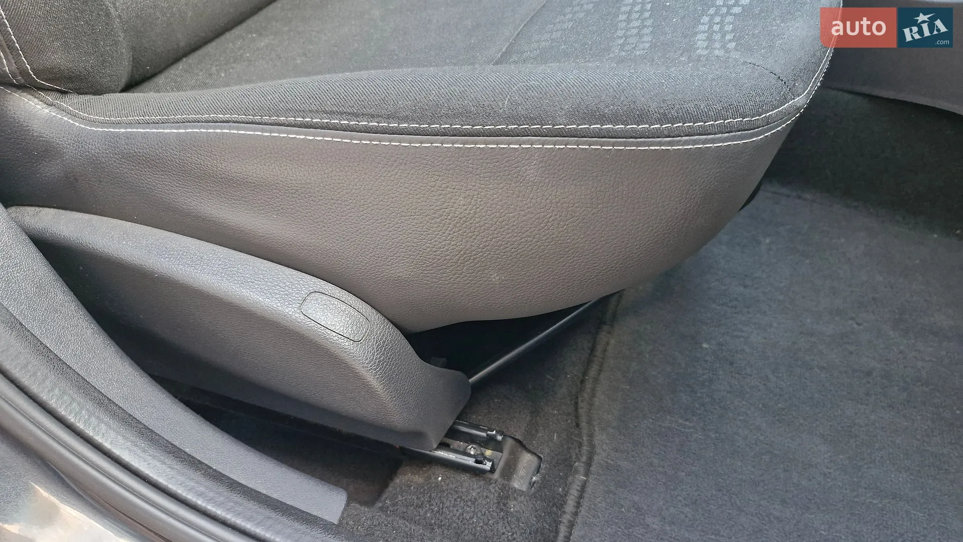 2011 Dacia Sandero - мініатюра 30