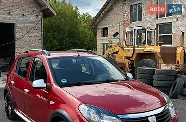 dacia sandero-stepway 2011 в Луцк от профессионального продавца Назар Віталійович Півторацький