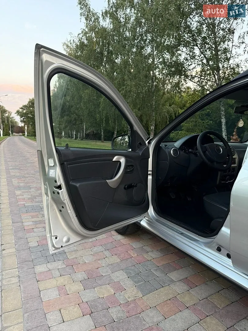 2012 Dacia Sandero - мініатюра 26
