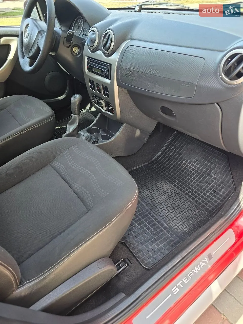 2011 Dacia Sandero - мініатюра 34