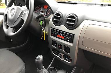 Хэтчбек Dacia Sandero 2009 в Стрые