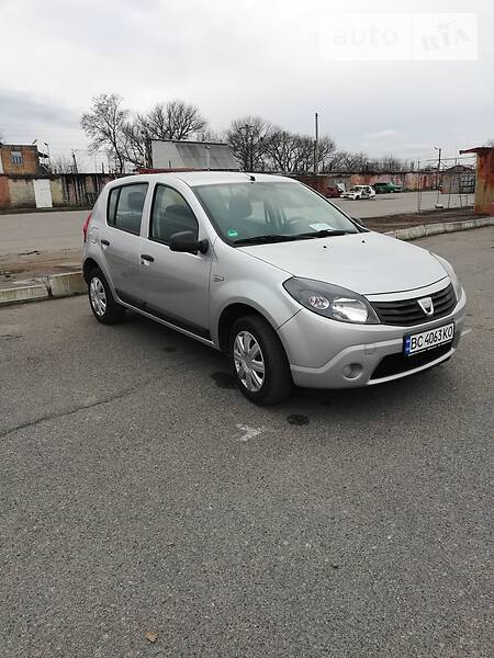 Хетчбек Dacia Sandero 2010 в Білій Церкві