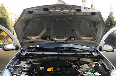 Хетчбек Dacia Sandero 2008 в 