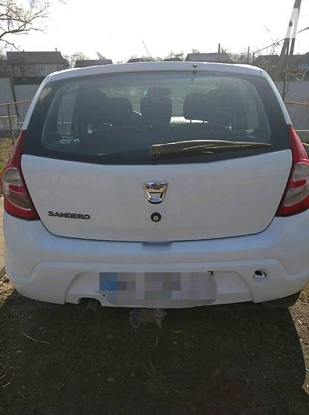 Хетчбек Dacia Sandero 2011 в Теофіполі
