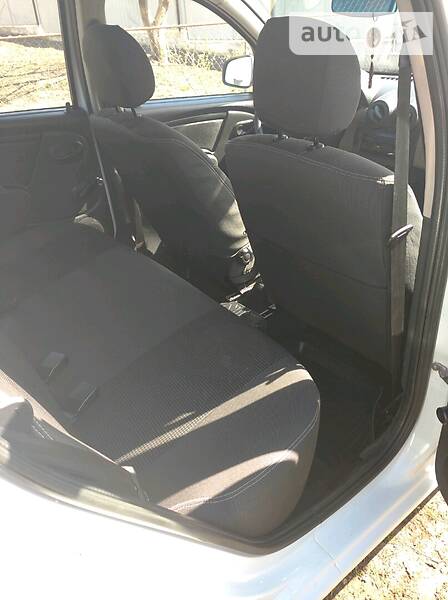 Хетчбек Dacia Sandero 2011 в Теофіполі