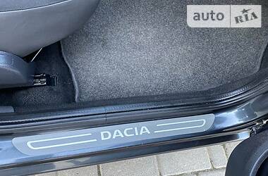 Хетчбек Dacia Sandero 2008 в 