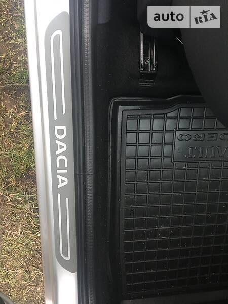 Хетчбек Dacia Sandero 2011 в Бердичеві