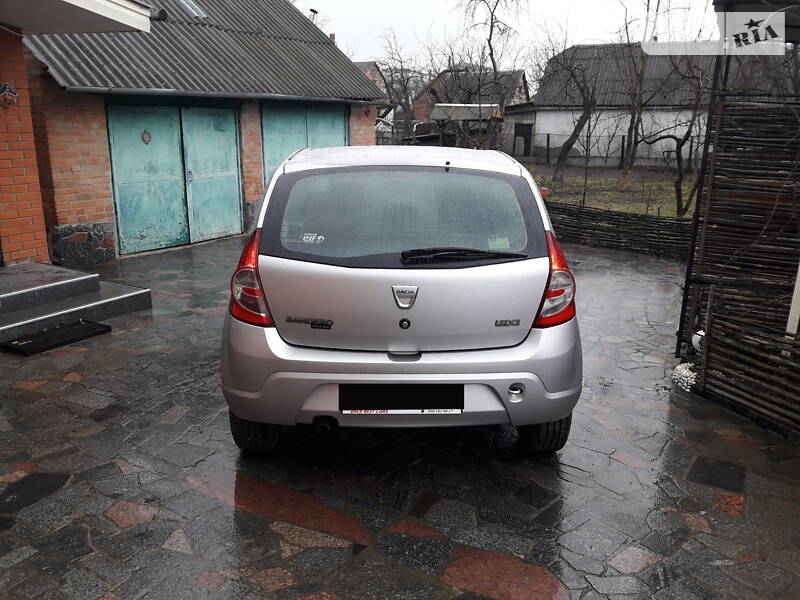 Хетчбек Dacia Sandero 2011 в Бердичеві