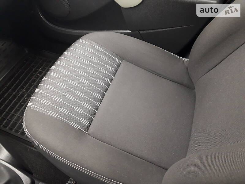 Хетчбек Dacia Sandero 2011 в Бердичеві