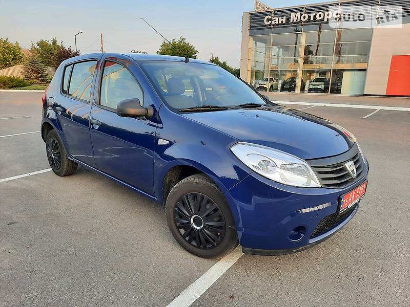 Хетчбек Dacia Sandero 2010 в Полтаві фото 5 Хетчбек Dacia Sandero 2010 в Полтаві
