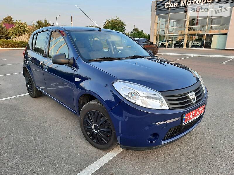 Хетчбек Dacia Sandero 2010 в Полтаві фото 7 Хетчбек Dacia Sandero 2010 в Полтаві