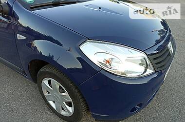 Хэтчбек Dacia Sandero 2009 в Кропивницком