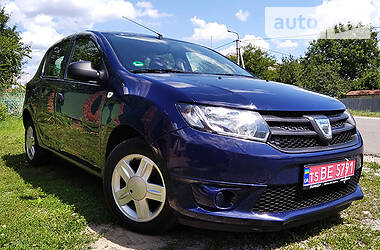 Хэтчбек Dacia Sandero 2014 в Чернигове