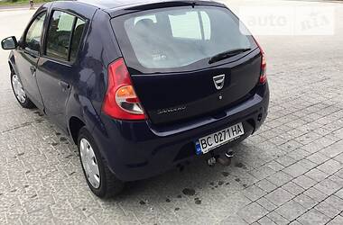 Хетчбек Dacia Sandero 2011 в Дрогобичі