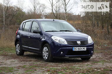 Хэтчбек Dacia Sandero 2009 в Сумах